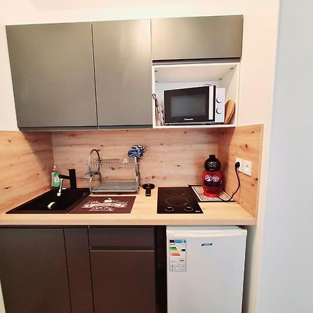 Studio Alpha - 2Min By Train To Disneyland Or 20Min Walk - 5Min Walk To "Val D'Europe" Station Montévrain Exterior foto